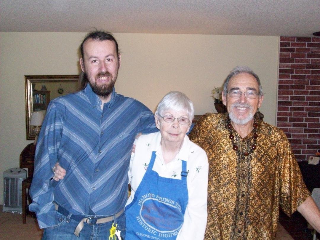 Here's a call out to all my praying folks out there. My dear friend Roger is in a bad way and can use all the assistance he can get. Please keep him in your thoughts and prayers. He has saved my life many times over and mea