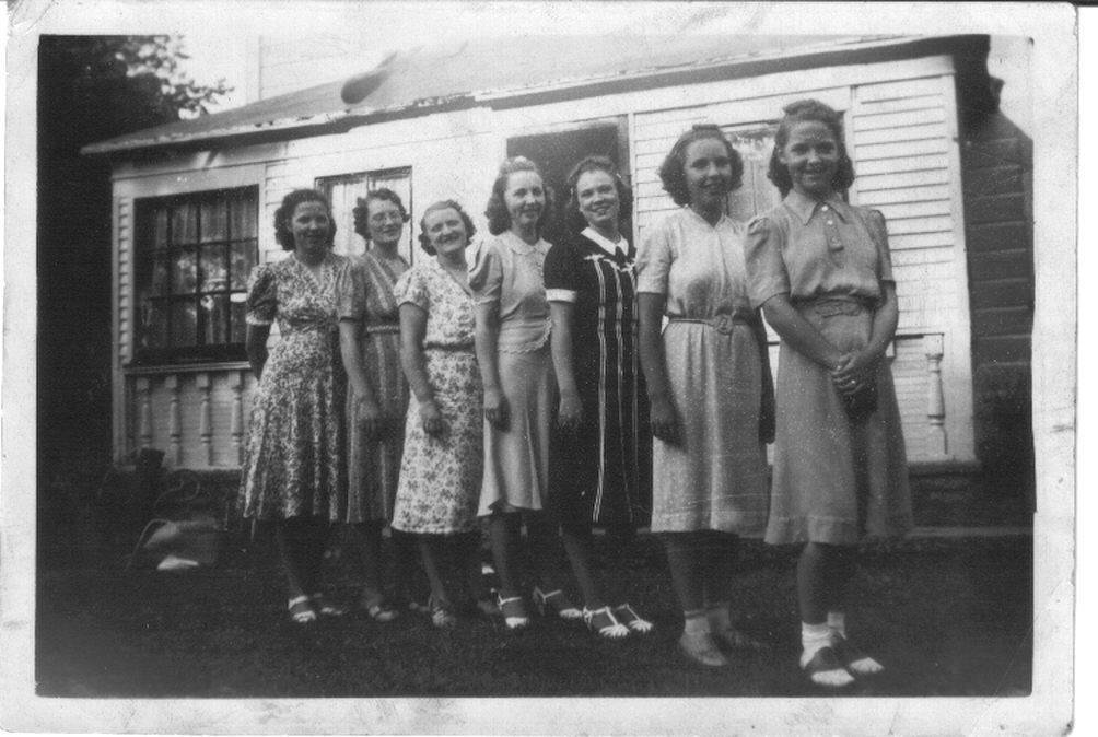Another one for my cousins, the Miles & Thoma Girls, July of 1939. Left to right are DaLee Miles Schroff, Lola Thoma Friend Leapley, Mildred Thoma Friend, Mary Miles Kovach Higgs, Louise Thoma Richards, Treva Miles Lee, and