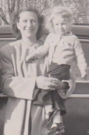 Happy birthday to my beautiful Mama (1913-2009) from her baby girl. I miss you every single day.