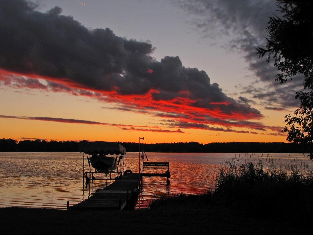 Another view of that amazing sunset Sue captured a couple evenings ago up here on Butternut Lake: