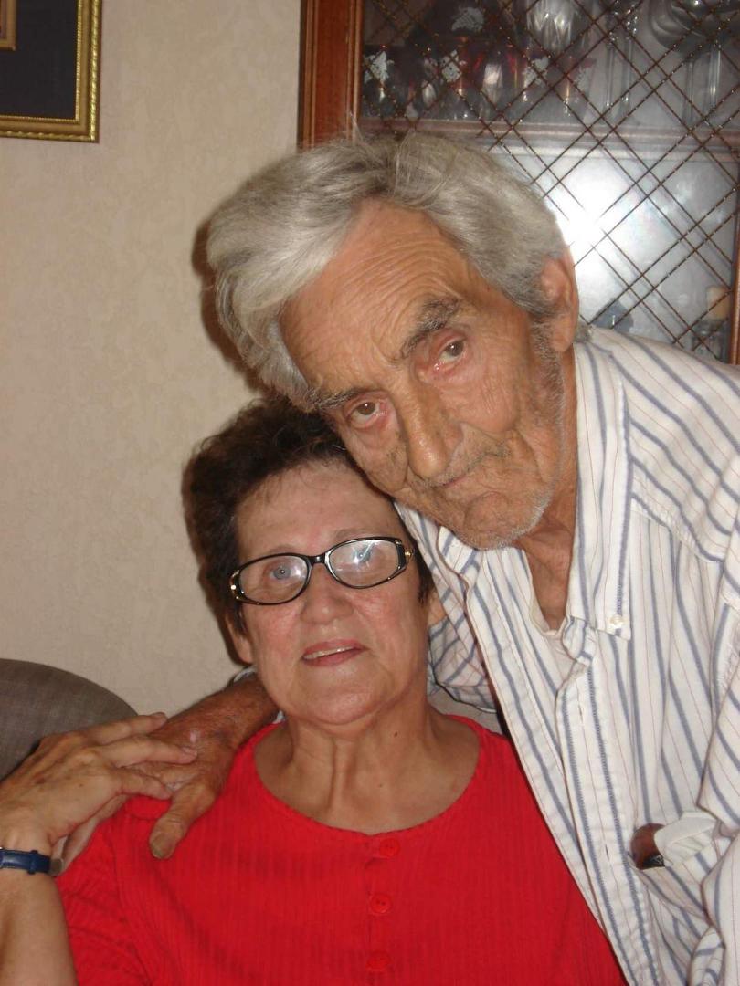 September is always a bitter sweet month for me with family birthdays... Daddy, Today would have been your 87th birthday, if you had not left us behind three days before your 79th birthday, then buried you 9/29/15 9 years a