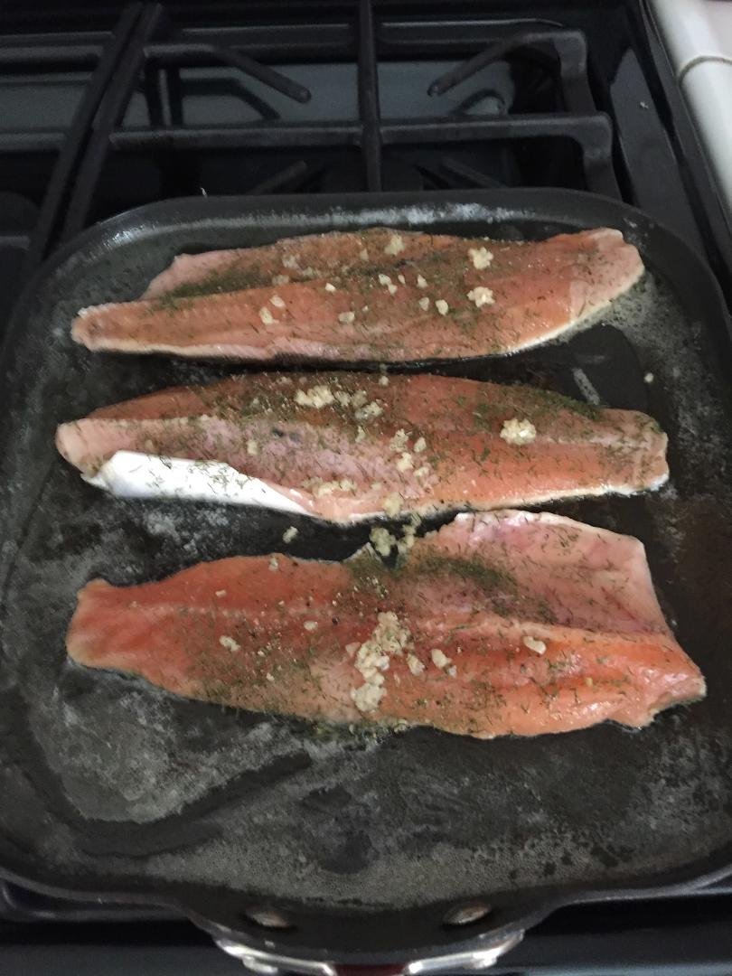 Now this is how you cook fish with out-that fish smell no oil just lemon juice and a tablespoon of butter that's it