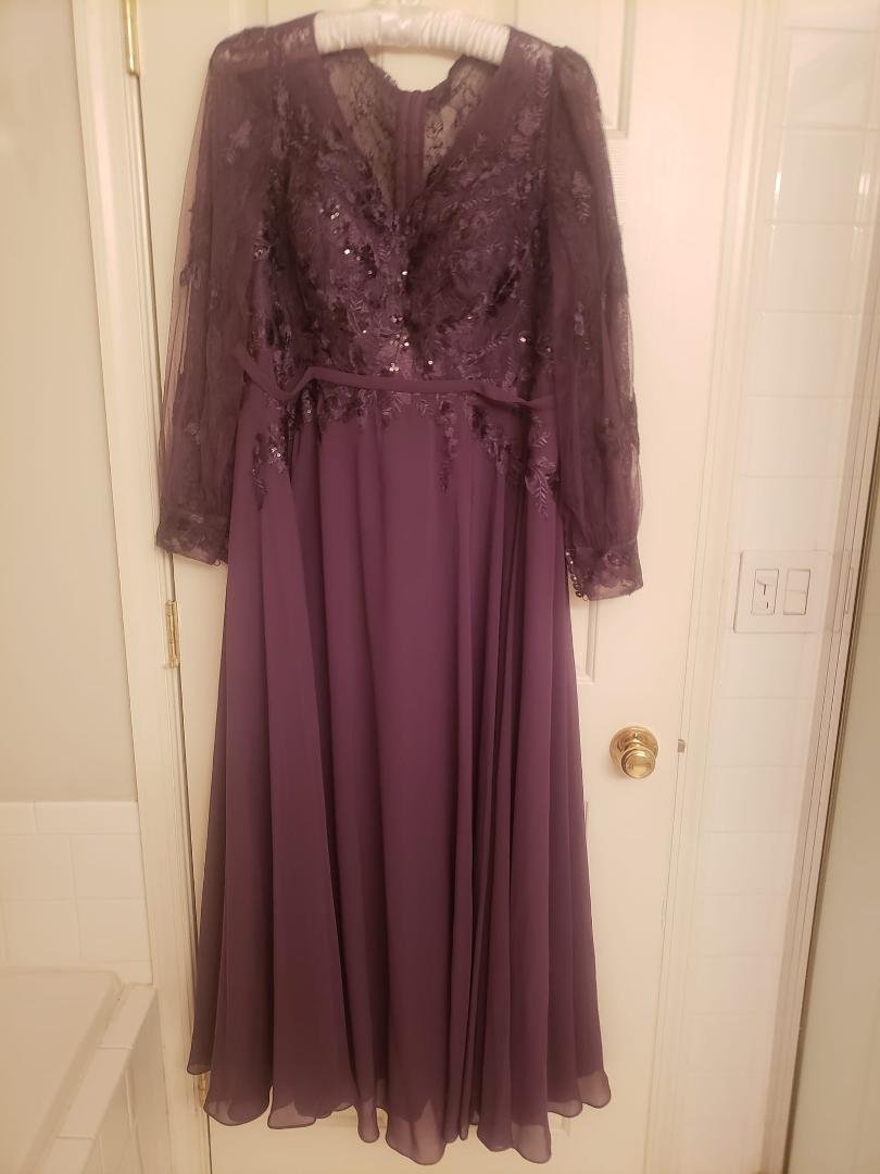 I know - it's a girl thing. This is my dress for my son Danny's wedding on the 9th. Those of you who really know me won't be surprised by the color!