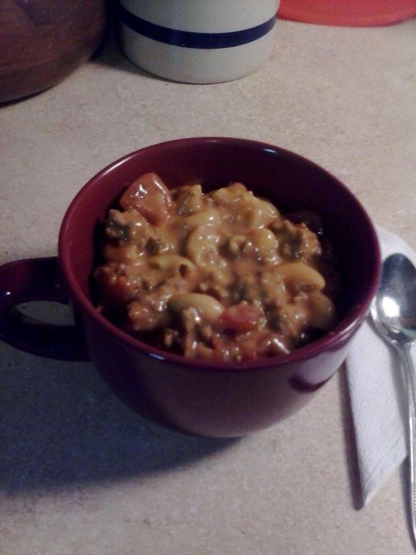 Cheese Burger Hamburger Helper with chili ready tomatoes yummy!!