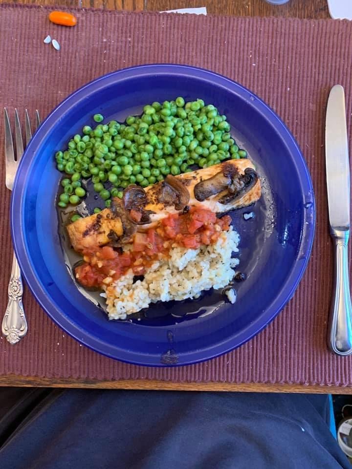 ABOUT TIME I POSTED A PICTURE OF MY SUPPER. SWEETLOVERGIRL BE HELLA CHEFETTE!