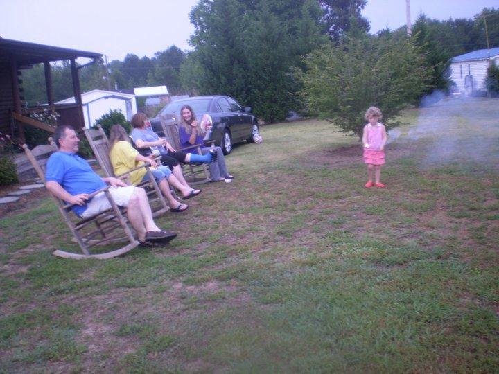 Yes that's me with the cast, with Sonny, Alyson, Vicki and Ava