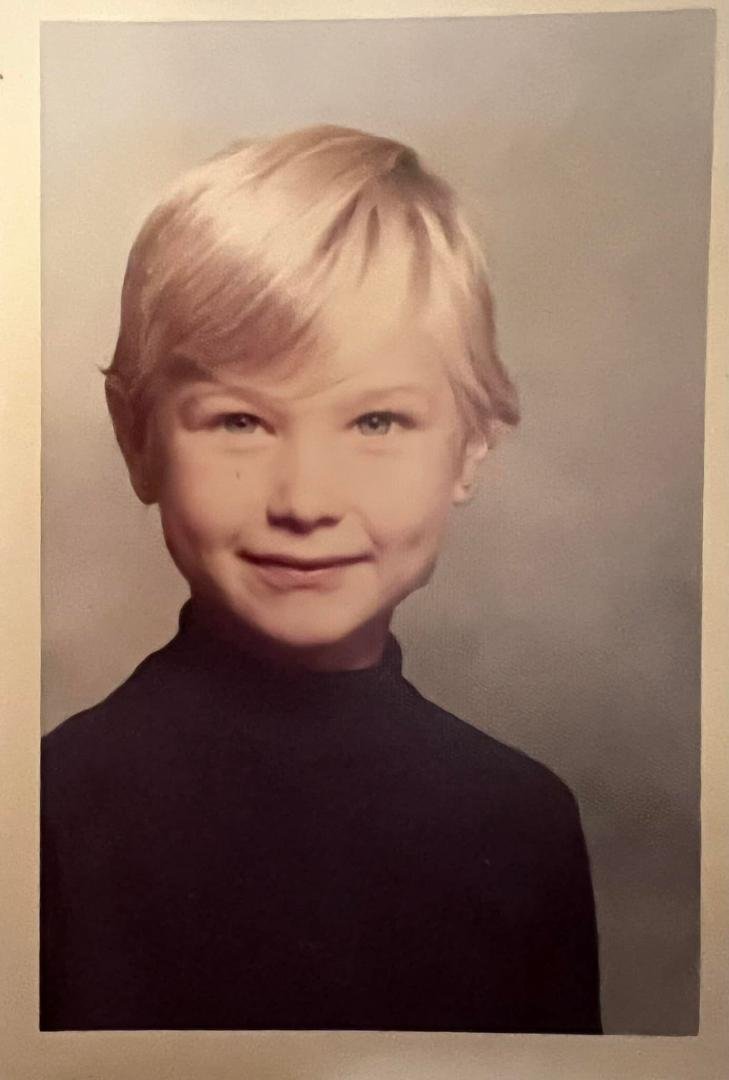 Does anyone recognize this face??