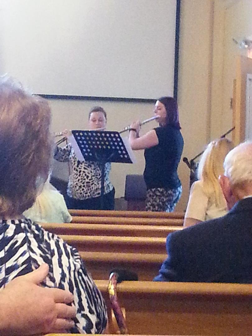 Worshiping thru music🎶🎶