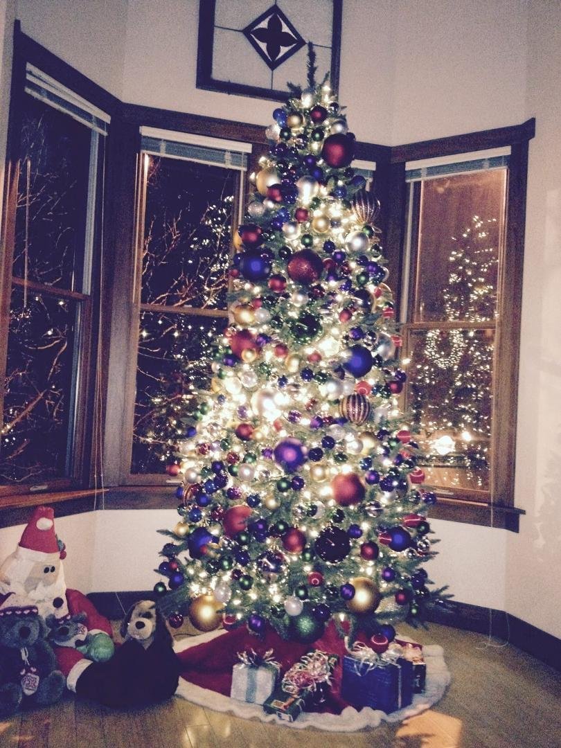 The tree is done! Next is the holiday party at my place on 12/13/14 at 6 pm. You are invited!🌲🎄🎁