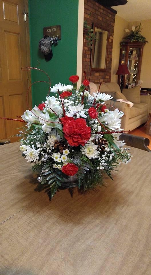I think this is about the prettiest arrangement I've ever had.