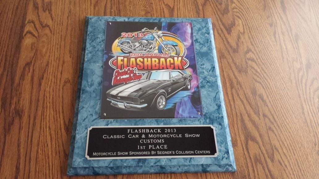 Scored a plaque last night at the Glendora Flashback Show...1st Place Custom Motorcycle..whoo hoo!!!
