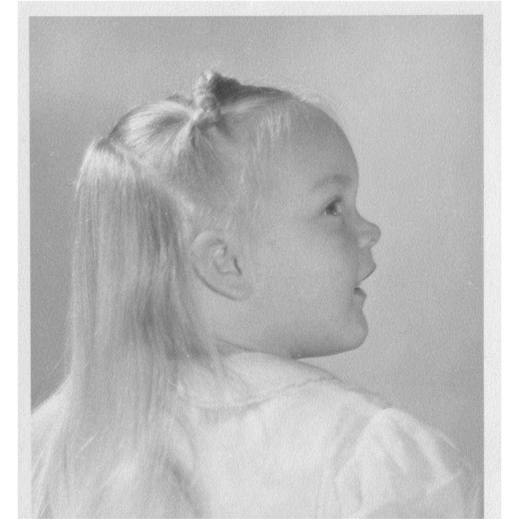 My little sister Margret Virginia, has just passed away. We all mourn her passing and will miss her always. This photo shows her as I will always remember her, a beautiful golden child.