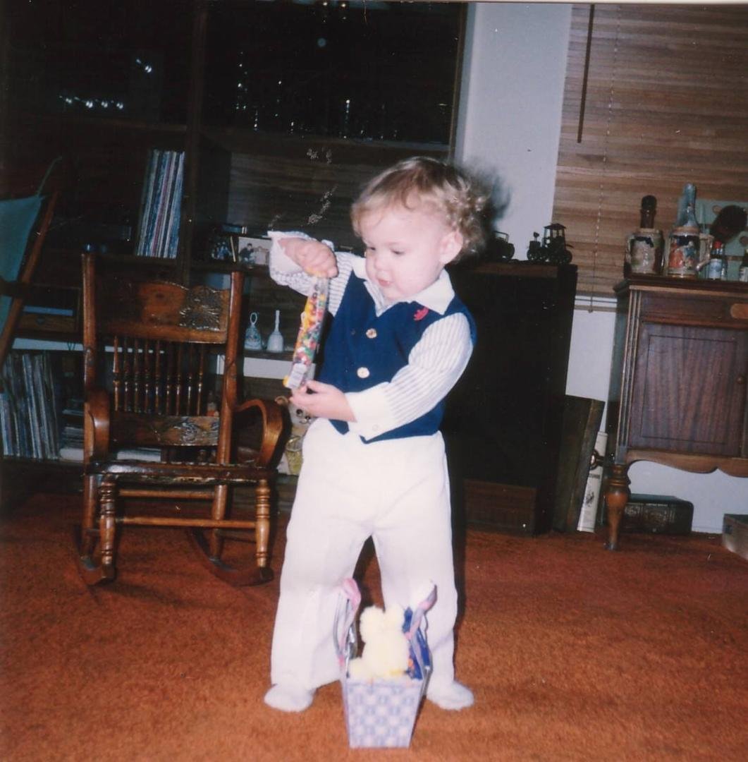 On Easter Sunday, two past Easter's always come to mind. While still living in Ohio, Easter 1973, when I was pregnant with Wendy, Lori Geldert 3, and Joe Jr 2, came down with the Chicken Pox. I have pics but cannot find t