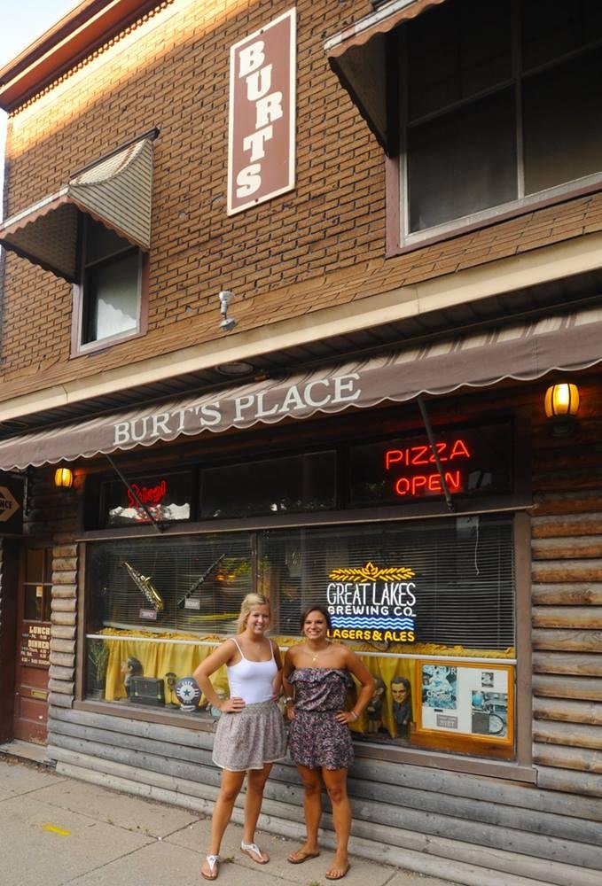 I probably don't know what I'm talking about here------- best pizza in Chitown???