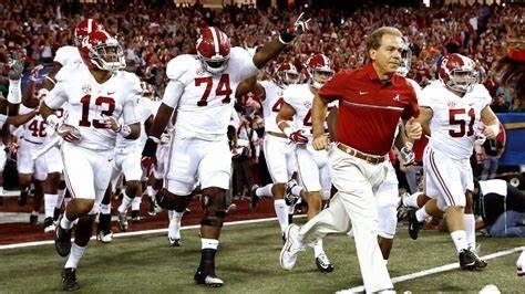 ROLL TIDE ROLL !!!!
17- 7 at the half ! Could be an upset in the making? If they win, they snap the DAWGS 29-game win streak, and change up the 2023 Playoff teams !!!