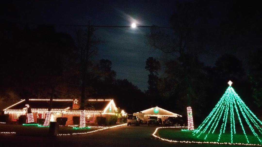 The full moon is beautiful tonight!