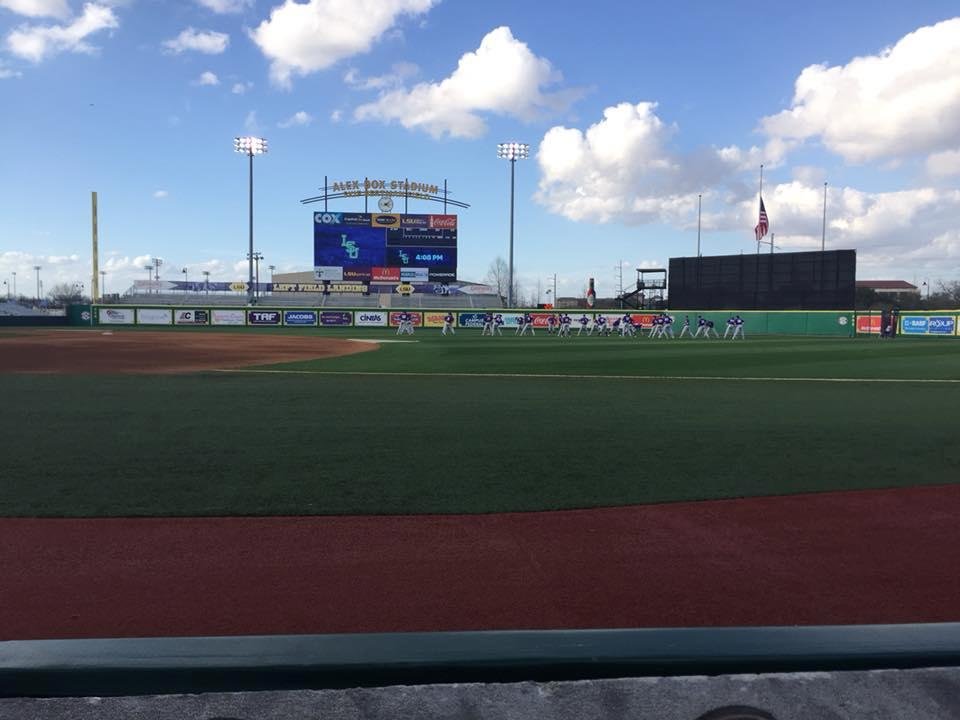 LSU Baseball warm up for Notre Dame series Friday, Saturday and Sunday