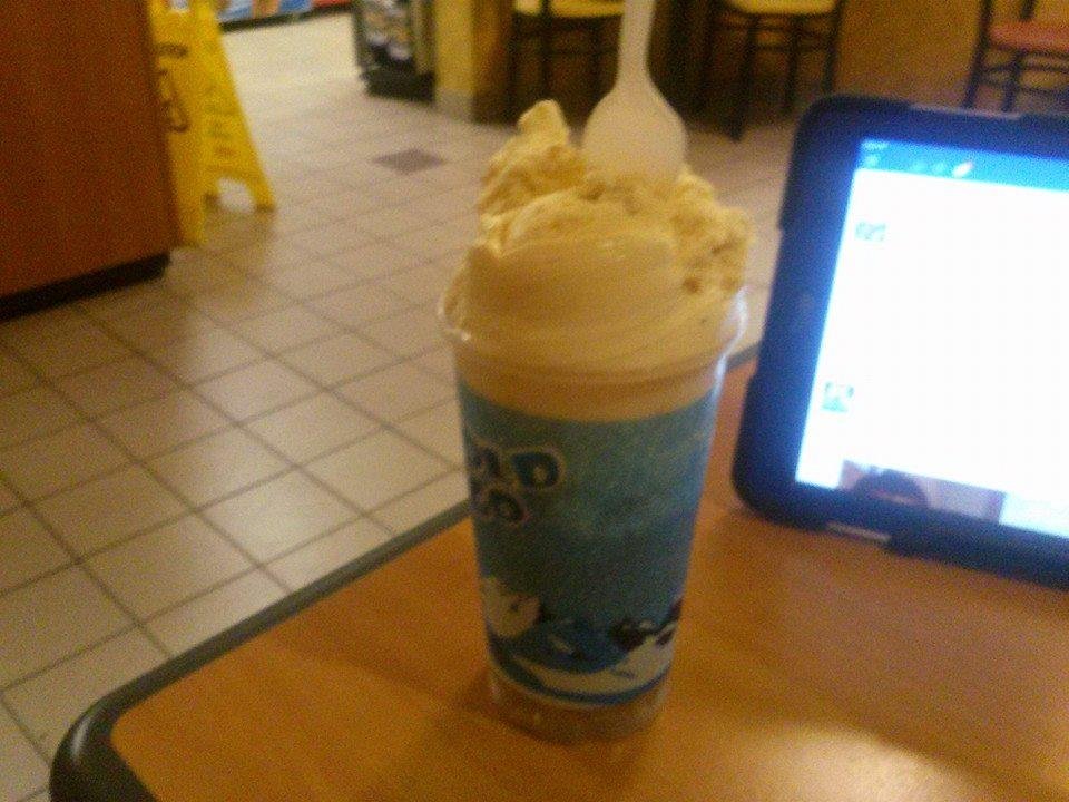 This is 2 dips of ice cream! 1.99, unbelievable