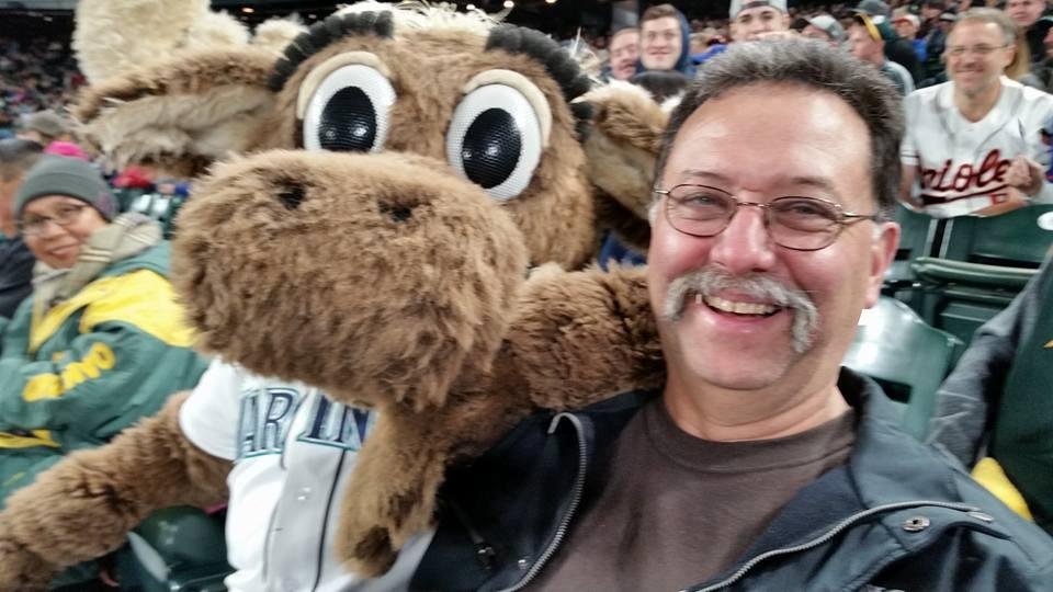 Bobby Pierce's album, Mobile Uploads