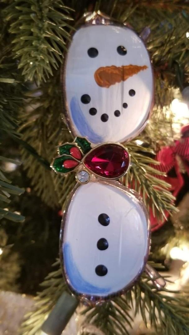 Gonna use a pair of dad's glasses for our tree , that way he's still.here
