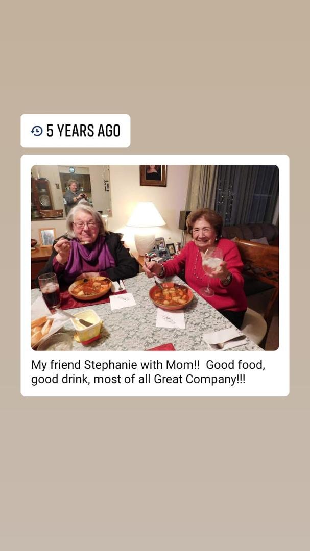 Ellen Michaelis' album, Mobile Uploads