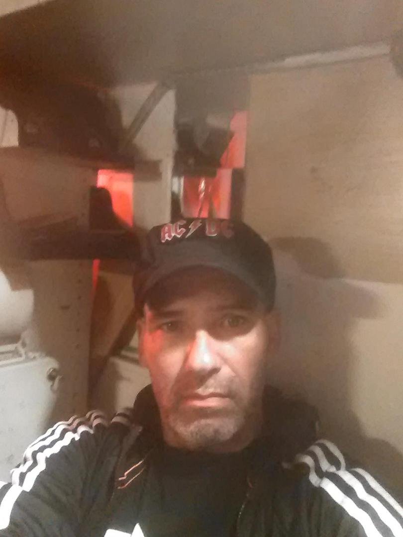 Really tired of liar's and fake mother fucking people ! They can all go fuck themselves in hell.sure glad I take after my mum, kind ,honest, and caring but don't want to see the pissed off side not easy to control