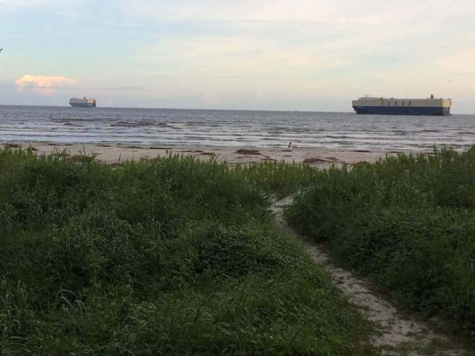Back to back ships heading out from SSI!
