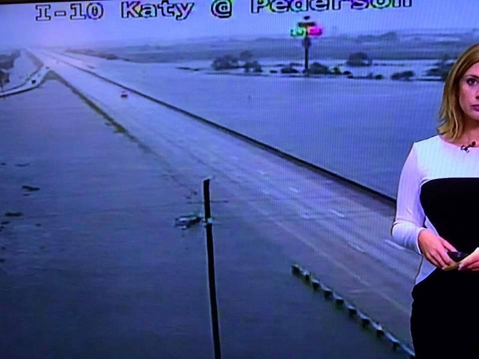 For out of state friends & family.....
This is not one of our rivers or lakes...it is one of our Houston highways!!!😥