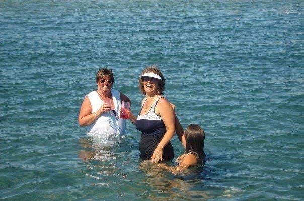 Memories of Beckwith with my bestie ! How much fun we had until I tried to get in the boat lmfao !