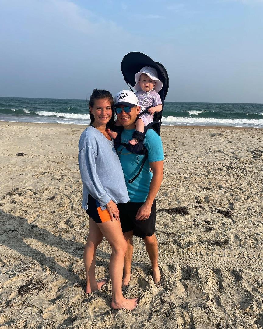 Kelly, Greg and Poppy hit the beach in Hatteras, NC. So happy that Kelly has been able to introduce the beach to her husband and daughter where she spent many of her childhood summers. #lovehatteras  #lovefamily