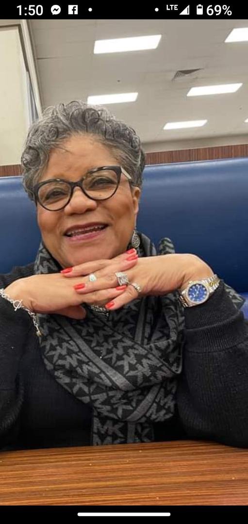 Happy Mother's day to my beautiful sister, Carlene Randle . Love you.🌹