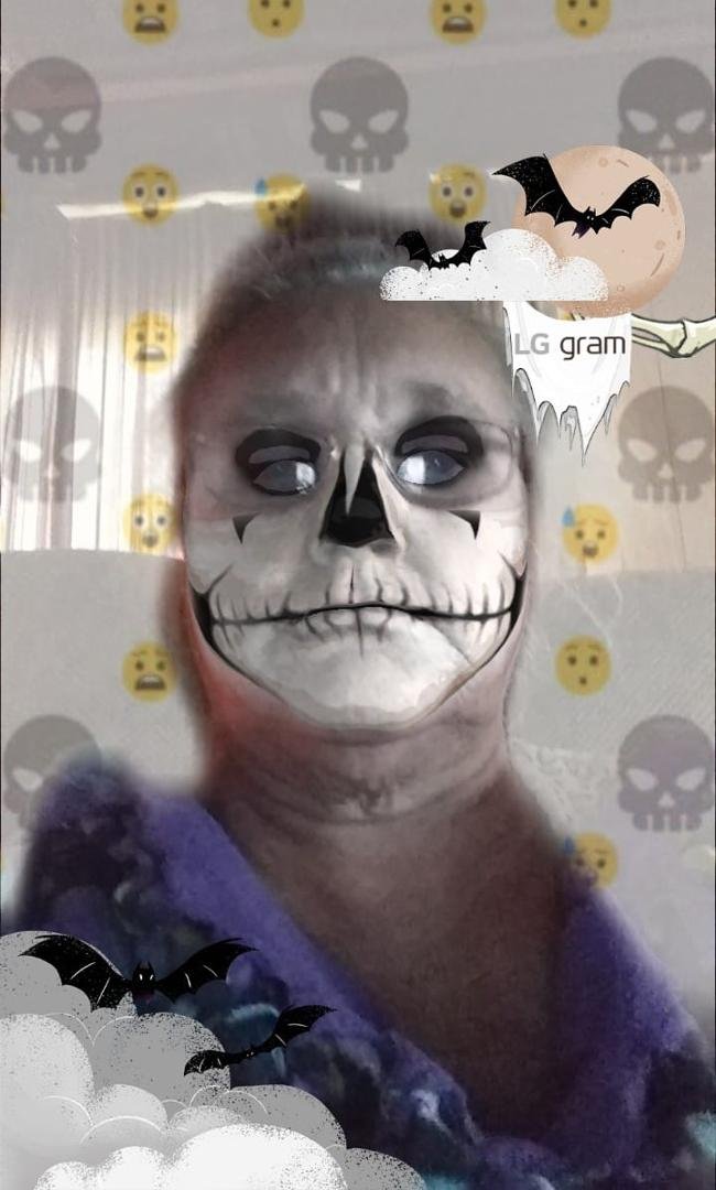 Lorraine Rodes' album, Mobile Uploads