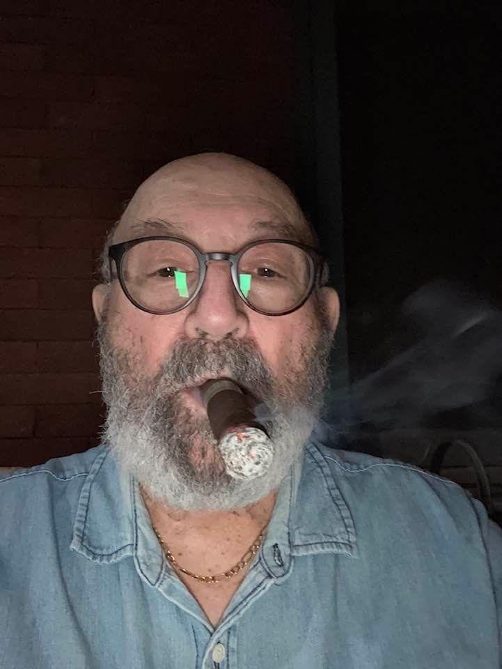 Nice night in the Queen City for a cigar. 67 and stars are out.