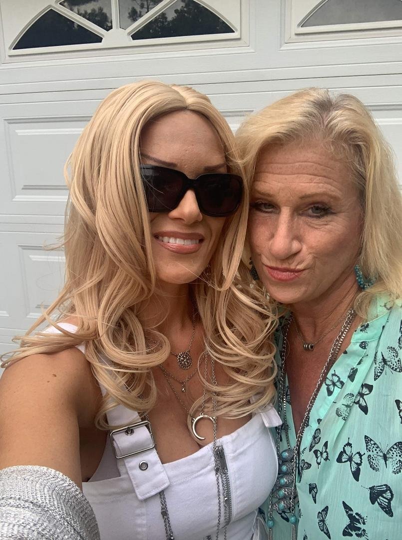 Here's wishing my Baby Girl, Tiffany Tee Ballard, a very Happy Birthday!!!
I'm so Thankful and Grateful for you everyday. I'm glad I could be with you on your Special Day!!!
You will Always be "MY BABY GIRL" 😘😘🍸🧚💕💗💓