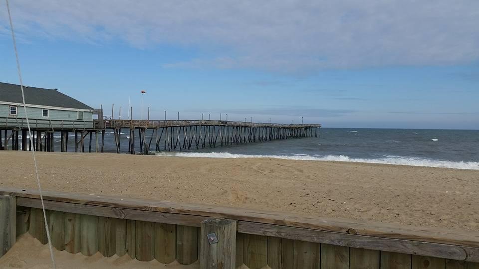 Christmas Day Avalon Pier...quiet & peaceful...