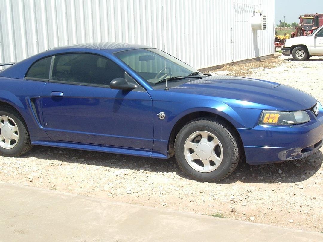 my Stang '04 40th anniversary wave ...if ya see me