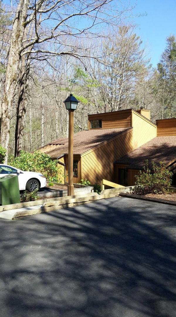 Our Shangri-la for a week in Cashiers NC in Blue Ridge Mountain country. 90 minutes SW of Asheville. Would be a great spot for summer months. It's out in the sticks but village of Cashiers is an oasis in the woods. No allig