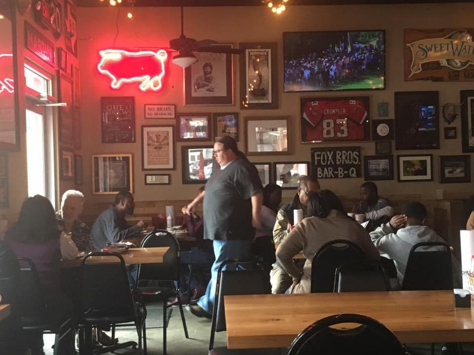Good Q at Fox Brothers in Atlanta...lotsa big folks gettin bigger