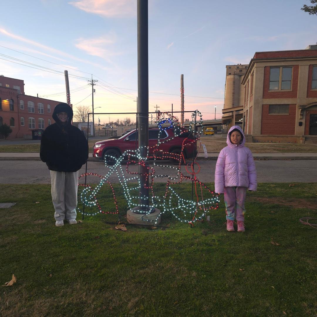 David Morrison's album, Chickasha family Christmas lights