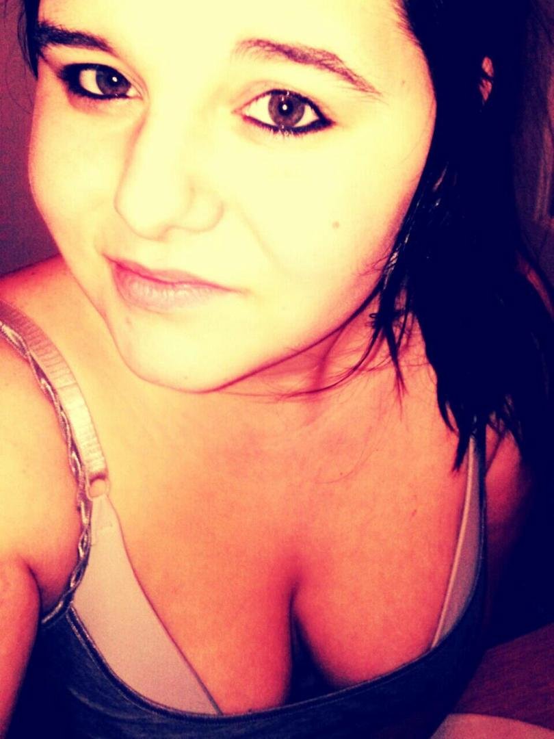 Ami Currie's album, Mobile Uploads