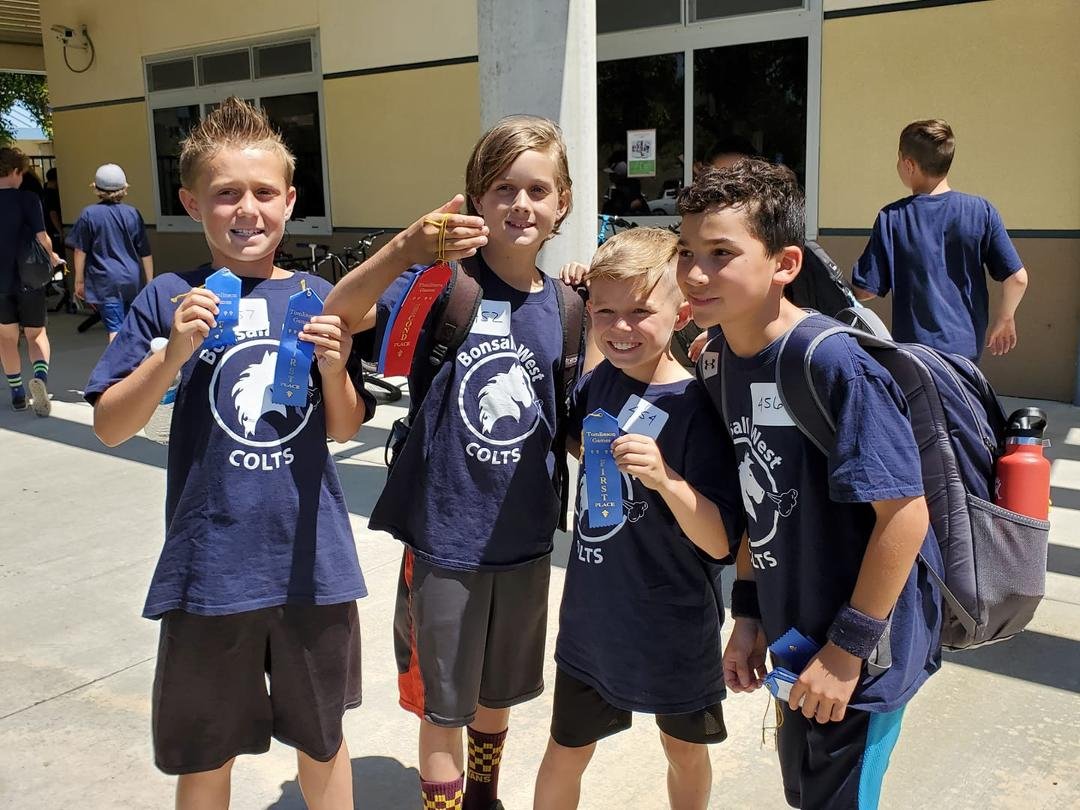 4th grade relay team! Yay boys! 🥇🥇🥇🥇