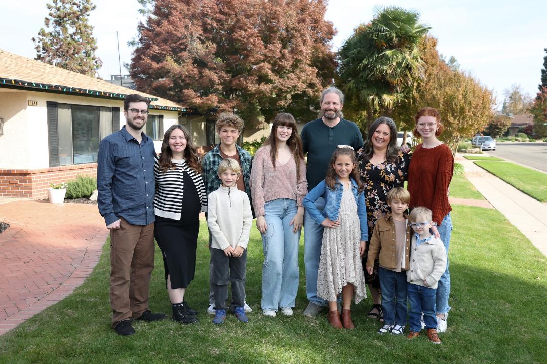 Very fun family Thanksgiving hosted by Allison and Troy, we thank you guys for all your hard work and for including us in the fun.