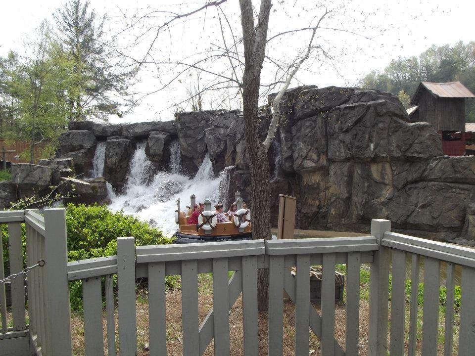 Don Maindonald's album, Our TRIP TO FLORIDA & TENNESSEE