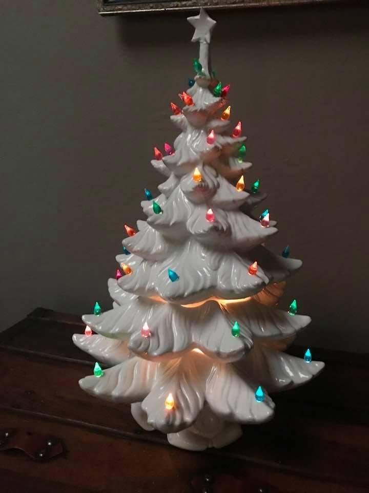Ok we fixed it... so excited. I know MawMaw is ready to give me a big wet kiss. I miss her a lot looking at this tree. Bt the way most didn’t realize this is 2 ft tall.