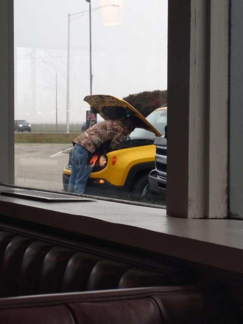We are eating at shoney's and notice the older man outside with his hood up. Always take care of your elders doesn't matter if you are related or not. ❤️❤️❤️❤️❤️ love this man