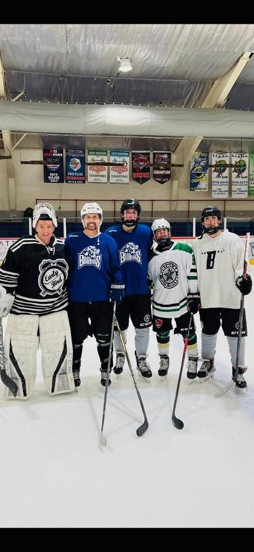 Great morning. Michalik’s vs Brdey’s playing hockey  6 am. Loved watching Steven Dylan nephew Michael and great nephews Brent and Eathan face off against each other. Guess we are truly a hockey family!!