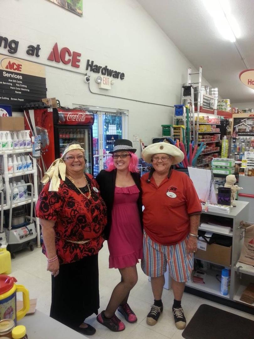 3 of the South Leesburg Ace Hardware gals
Charlene Knox
Crystal Seigler
Sandra Little Potter
HAPPY HALLOWEEN