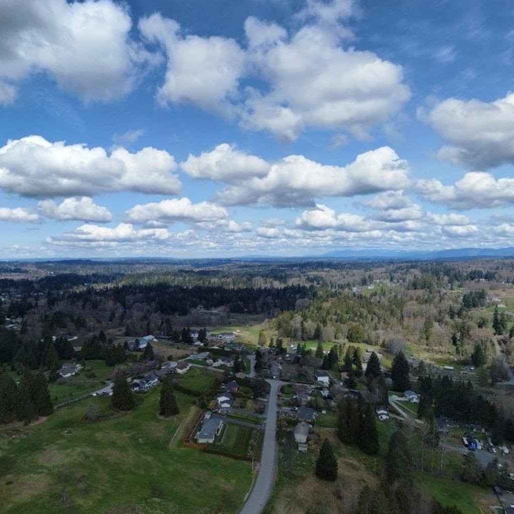 Panorama from my backyard at 350 ft high. Btw my house sold at the end of February and the closing date is on May 12, so my time at my current house os goi g to be coming to and end soon. Will try and get at least one or