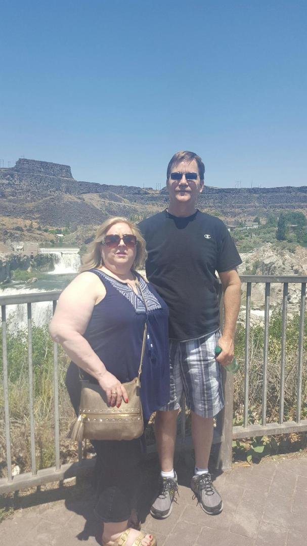 At the falls at the snake river in Idaho