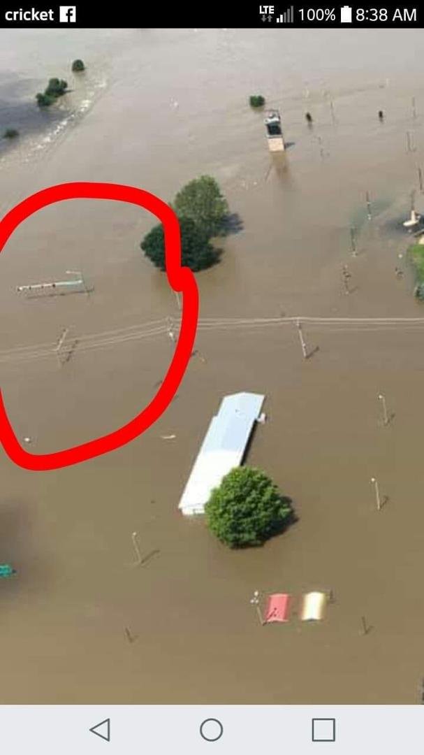 Stole this from Peggy Cox. Thanks, Peggy. Traffic light is about 3/4 mile from river.